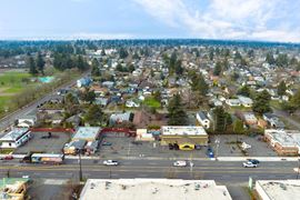 3137-3139 & 3211 NE 82nd Ave