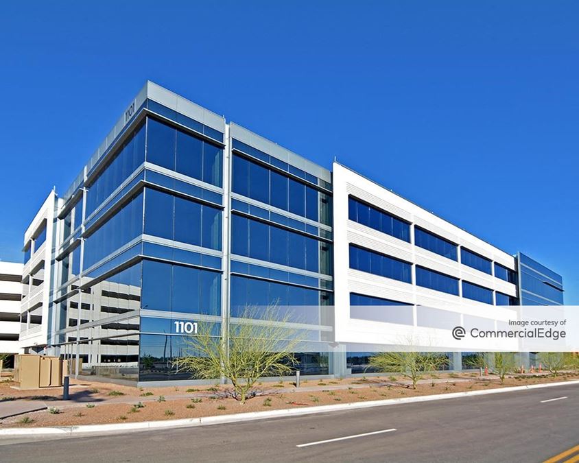 The Grand at Papago Park Center Grand1 1101 West Washington Street