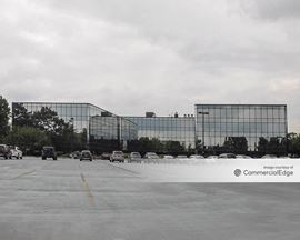 Melville Office Plaza