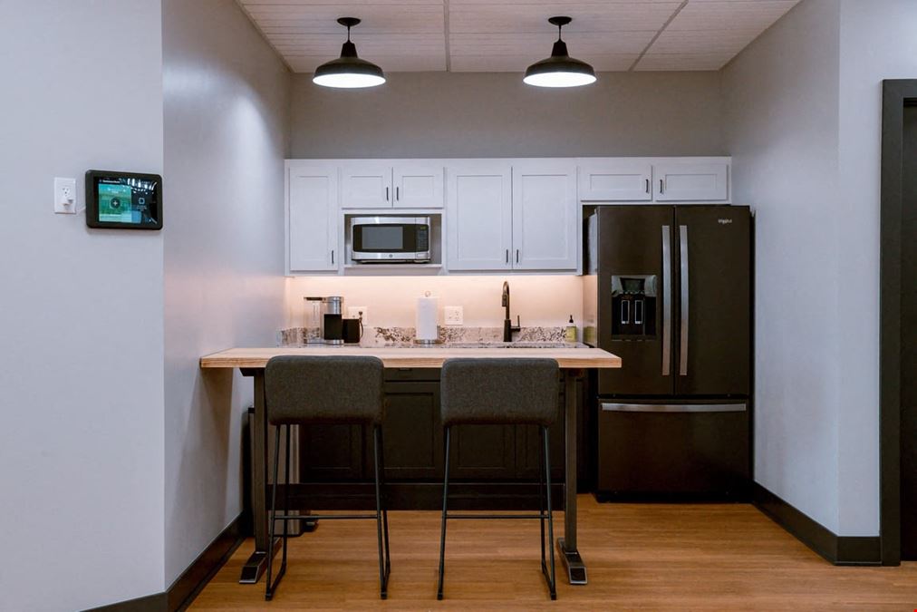 Avant Spaces