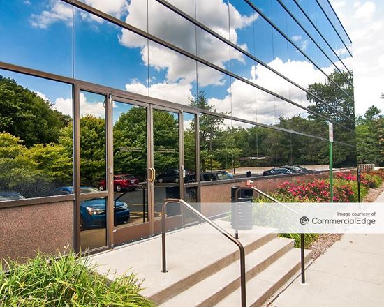 100 Bloomfield Hills Pkwy