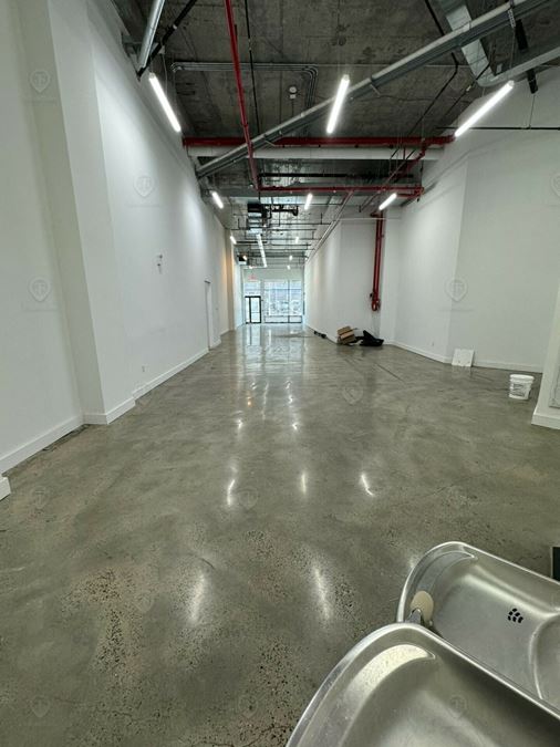 2,000 - 4,100 SF | 888 Broadway | Newly Developed Vanilla Box Retail Spaces With Glass Frontage For Lease