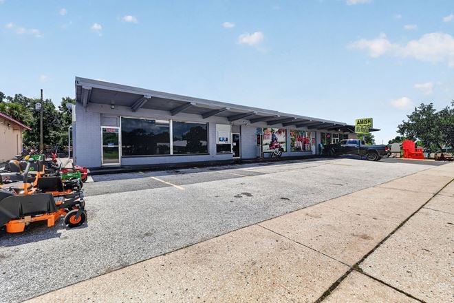 1035 W Highway 50