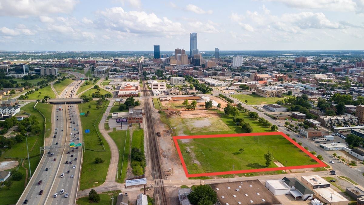Land in North Automobile Alley