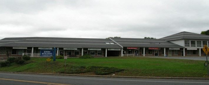 Mixed Use space for Rent at 21 Mohawk Trl in Greenfield