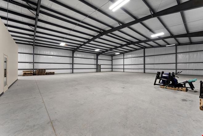 Building 7 - 25533 Richards Rd - Sublease