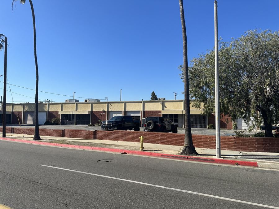 17203 S. Broadway