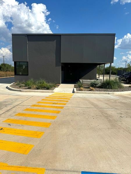 Retail space for Sale at 8726 Potranco Road in San Antonio