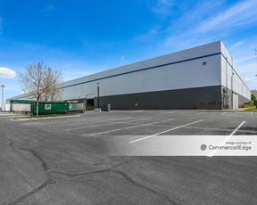 Denver Business Center - 5501 Peoria Street