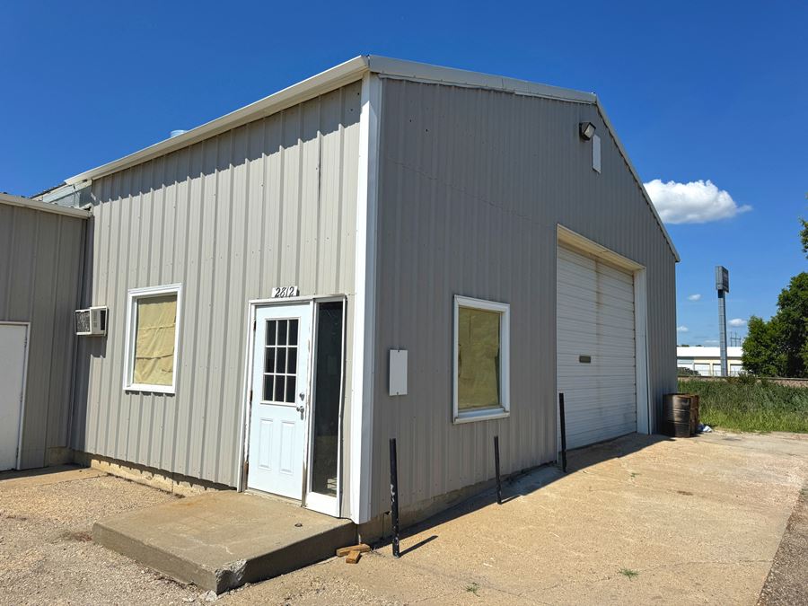 2812 Memorial Hwy