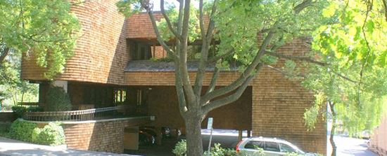 LAFAYETTE CENTRE