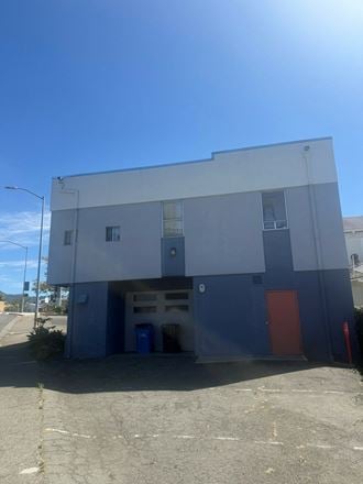 1515 3rd St
