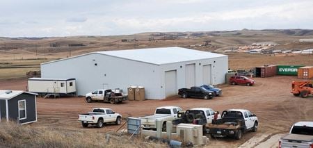FOR LEASE OR SALE: 8,000 SQ FT Shop on 4+ Acres - Watford City