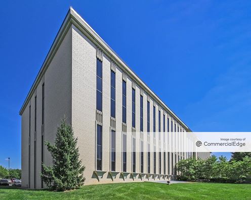 Cloverleaf Office Park - Building 3 & 9
