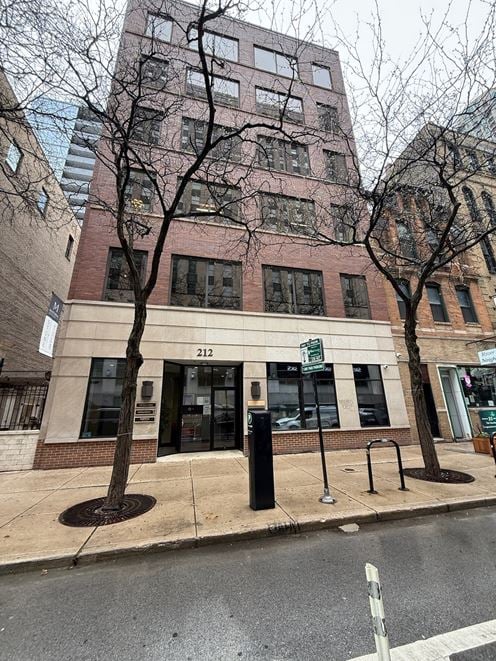 212 West Kinzie Street