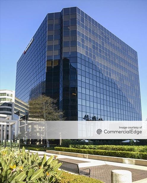 Irvine Towers - 18300 Von Karman