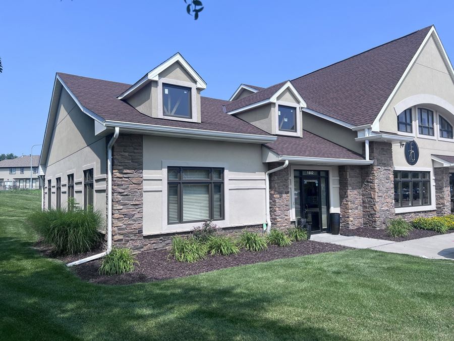 Briar Hills Office Condos - Executive Suite