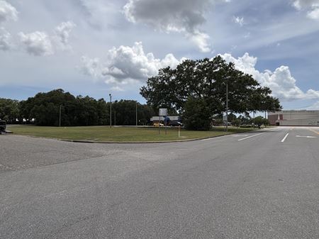 Photo of commercial space at 6200 N W St in Pensacola