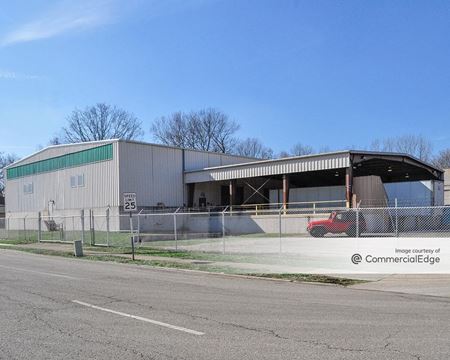 Industrial space for Rent at 125 North River Street in Franklin