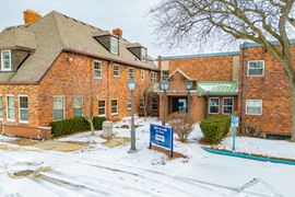 6902 Chicago Rd
