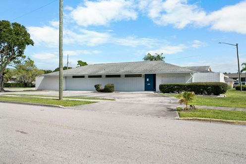Turn-Key Medical Office: Steps from Lawnwood Medical Center