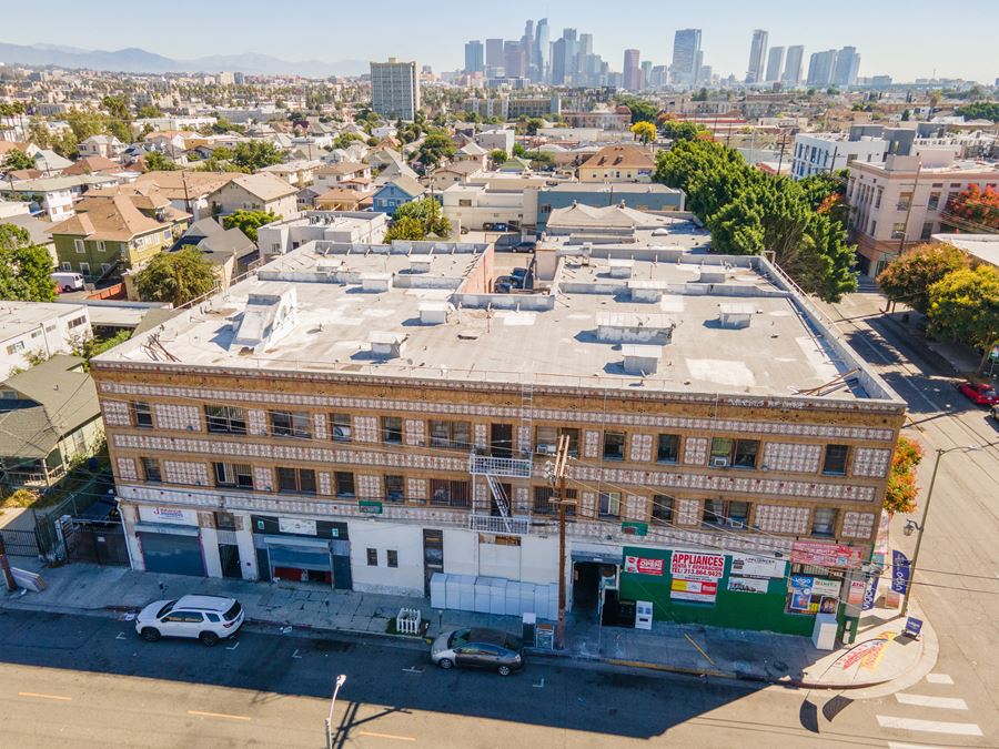 2709 Pico Blvd