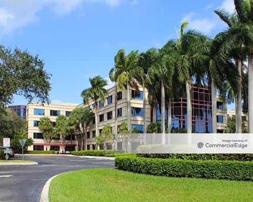 800 Fairway Drive