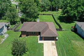 2,621 SF 4 BD / 3 BA Single Family House For Sale