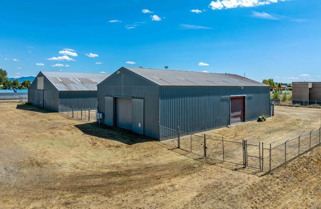 7880 & 7836 W Boekel Rd