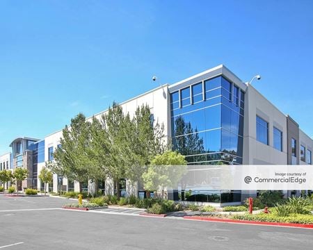 Innovation Corporate Center - 15333 Avenue of Science - San Diego