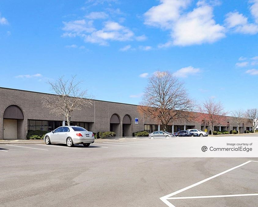 100 Sea Lane, Farmingdale Industrial Space For Lease