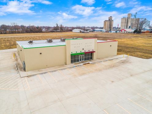 Freestanding Britt IA