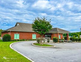 Single-Tenant Net Leased Medical Surgery Center | 7.5% Cap Rate