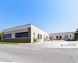 RiverPoint Business Park - 400 SW 8th Street