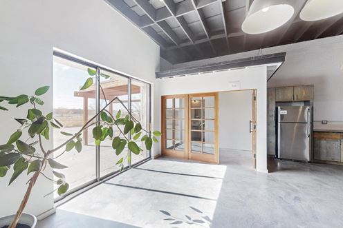 CLASS A LOS RANCHOS OFFICE/RETAIL SPACE