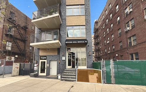 1329 E 17th St