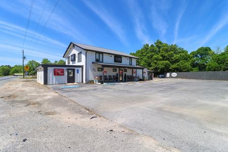 Retail space for Sale at 8196 Florida 85 in Laurel Hill