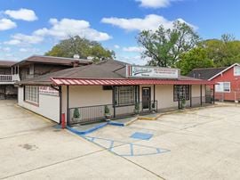 Giorlando’s Italian Restaurant - Mixed-Use Investment Property Off Veterans Blvd