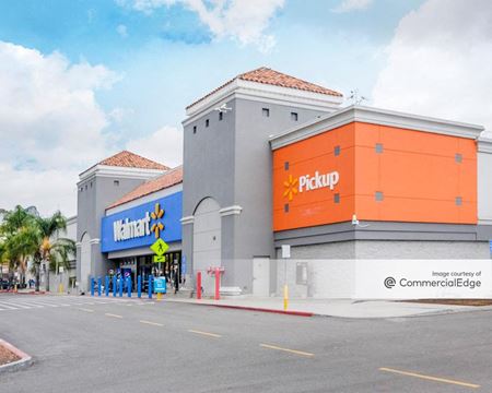 Retail space for Rent at 80 Rio Rancho Road in Pomona