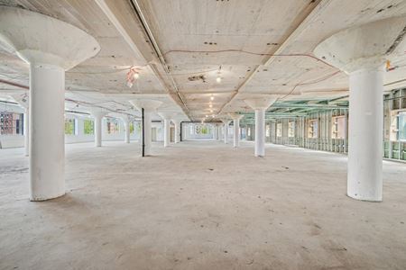 CON-081 Space Photo Gallery 10