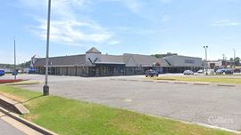 For Sale: Fully Occupied Retail Center