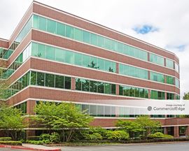 Three Centerpointe