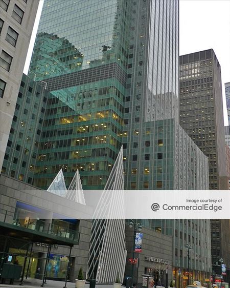 Photo of commercial space at 666 3rd Avenue in New York