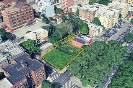 Land space for Rent at 231 Mt Eden Pkwy in Bronx