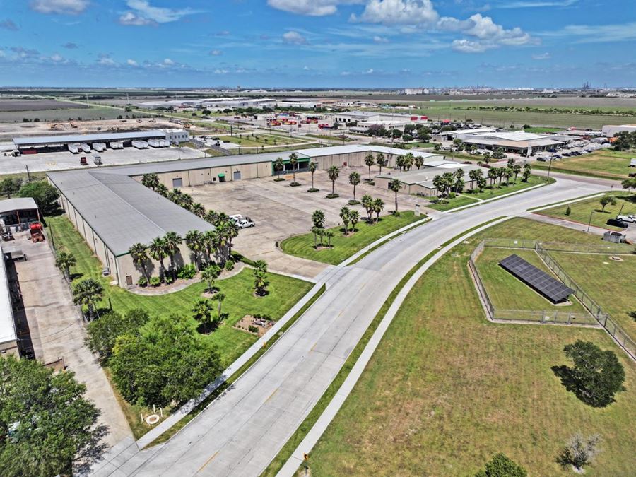 5655 Bear Lane - Bear Lane Plaza