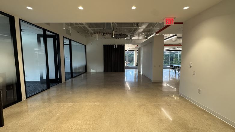 Buttross Coworking - Lakewood