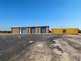 South Texas Industrial Facility on 2.75 Acres