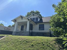 607 N High Street