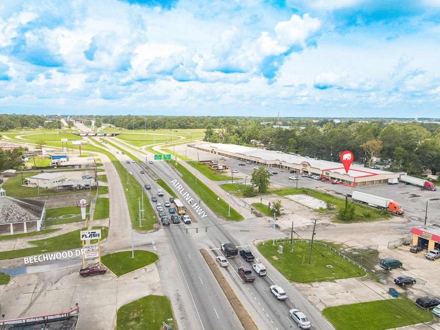 3 Retail Suites Available in Airline Hwy Strip Center