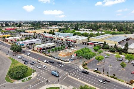 Retail space for Rent at 4270 W Shaw Ave in Fresno